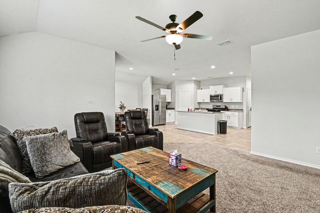513 Bronze Circle W, Springtown, TX 76082