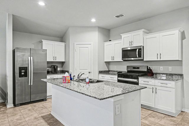 513 Bronze Circle W, Springtown, TX 76082