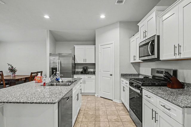 513 Bronze Circle W, Springtown, TX 76082