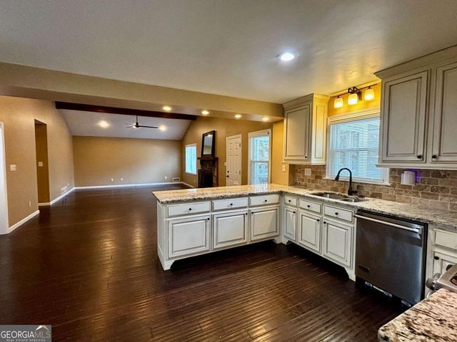 125 Lantern Ridge Court, Alpharetta, GA 30009