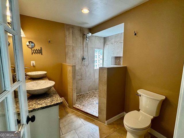 125 Lantern Ridge Court, Alpharetta, GA 30009