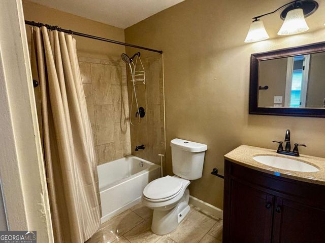 125 Lantern Ridge Court, Alpharetta, GA 30009