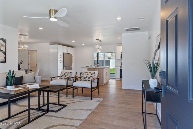 7820 E LOMA LAND Drive, Scottsdale, AZ 85257