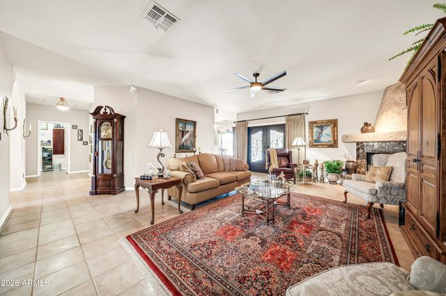 258 W YEARLING Road, Phoenix, AZ 85085