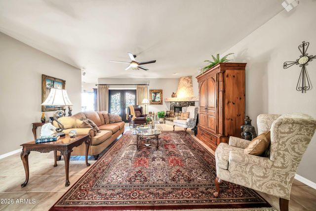 258 W YEARLING Road, Phoenix, AZ 85085