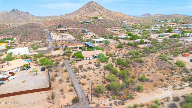 258 W YEARLING Road, Phoenix, AZ 85085