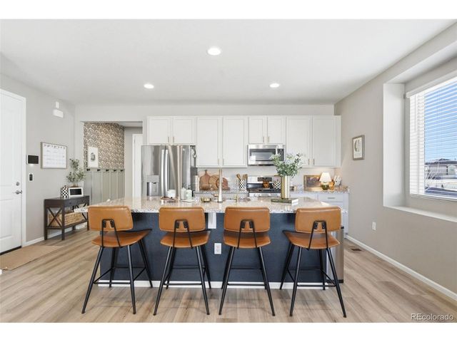 8831 E 105th Ln, Commerce City, CO 80640