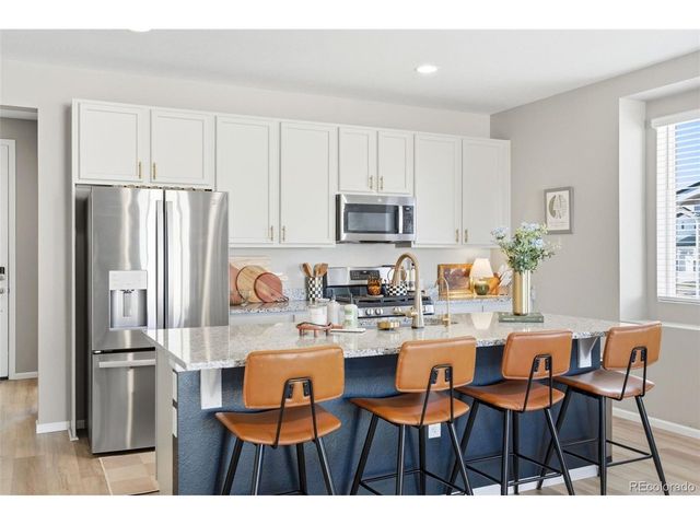 8831 E 105th Ln, Commerce City, CO 80640