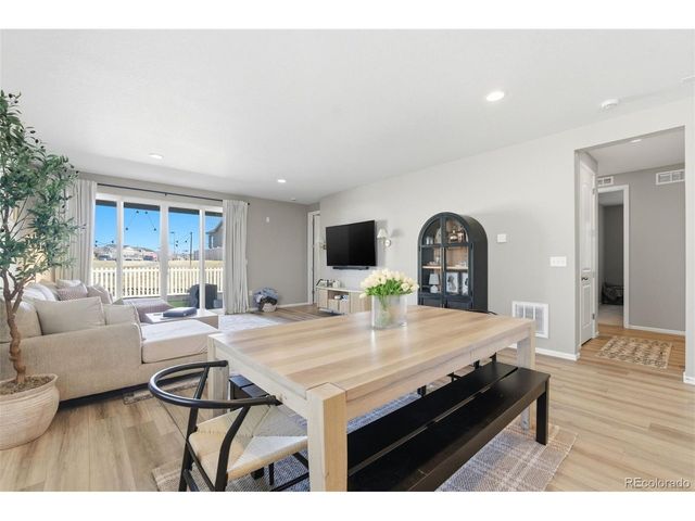 8831 E 105th Ln, Commerce City, CO 80640