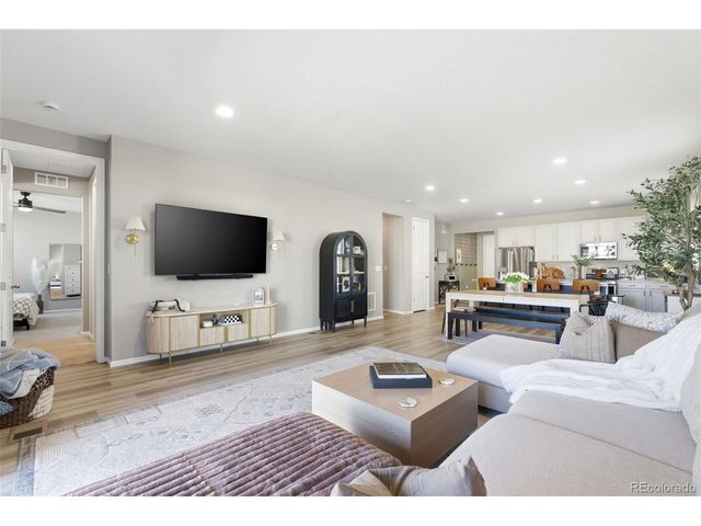 8831 E 105th Ln, Commerce City, CO 80640