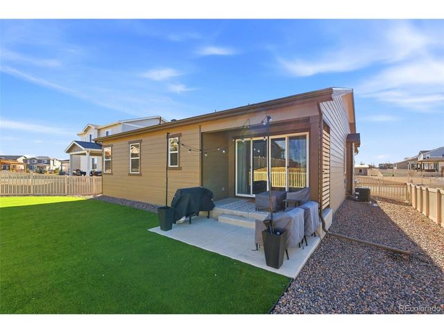 8831 E 105th Ln, Commerce City, CO 80640