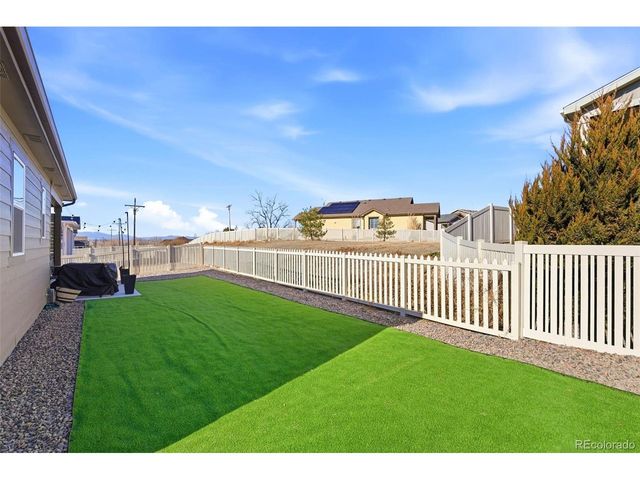 8831 E 105th Ln, Commerce City, CO 80640