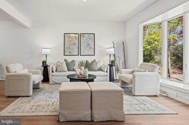 908 SCOTTS HILL DR, Baltimore, MD 21208