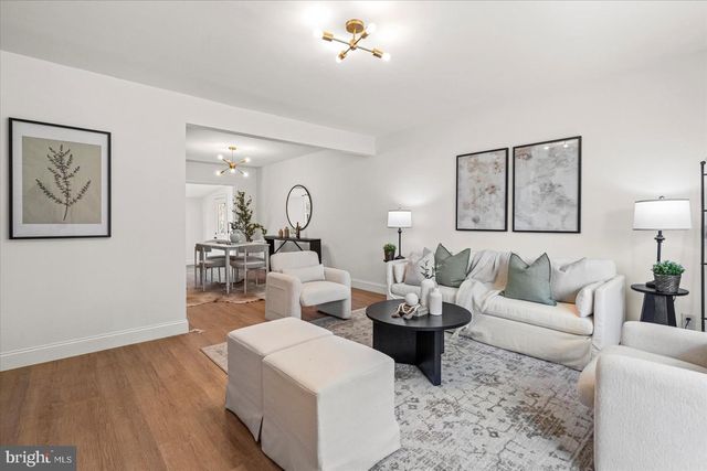 908 SCOTTS HILL DR, Baltimore, MD 21208