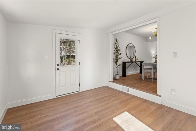 908 SCOTTS HILL DR, Baltimore, MD 21208