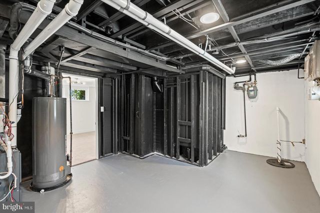 908 SCOTTS HILL DR, Baltimore, MD 21208