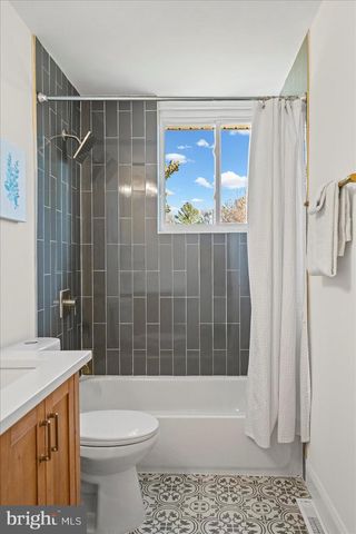 908 SCOTTS HILL DR, Baltimore, MD 21208