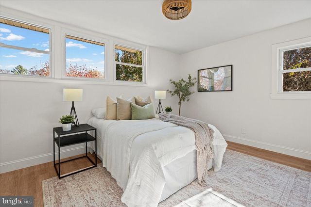 908 SCOTTS HILL DR, Baltimore, MD 21208