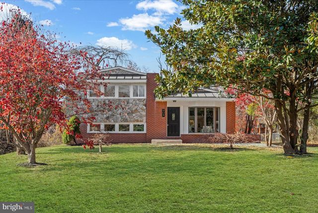 908 SCOTTS HILL DR, Baltimore, MD 21208