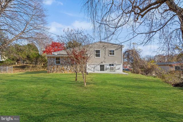 908 SCOTTS HILL DR, Baltimore, MD 21208