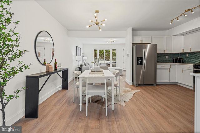 908 SCOTTS HILL DR, Baltimore, MD 21208