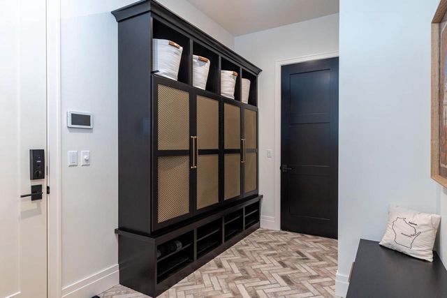 2411 LOXLEY COURT, Suamico, WI 54173