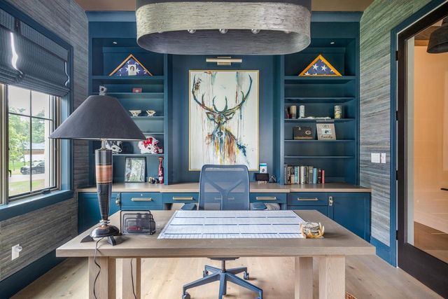 2411 LOXLEY COURT, Suamico, WI 54173