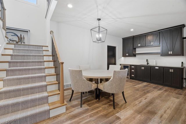 2411 LOXLEY COURT, Suamico, WI 54173