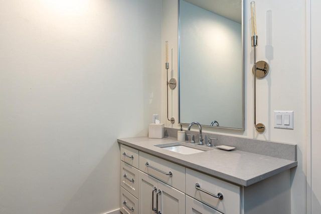 2411 LOXLEY COURT, Suamico, WI 54173