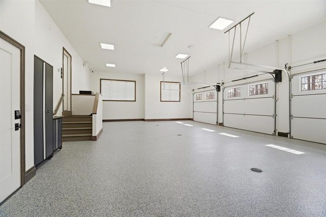 2411 LOXLEY COURT, Suamico, WI 54173