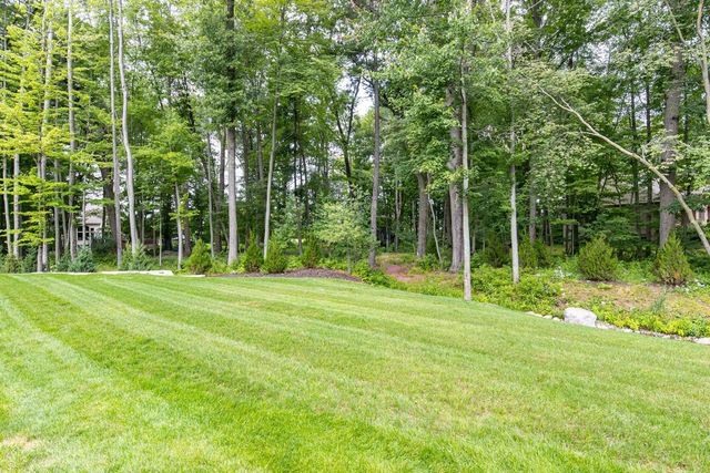 2411 LOXLEY COURT, Suamico, WI 54173