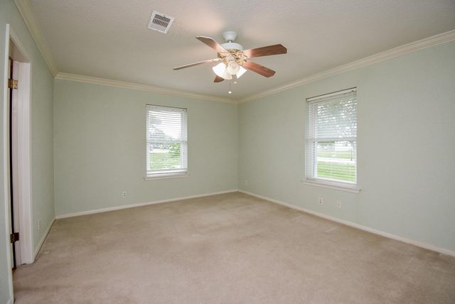 748 W Bayshore Drive, Palacios, TX 77465