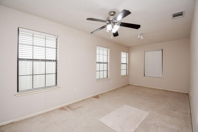 748 W Bayshore Drive, Palacios, TX 77465