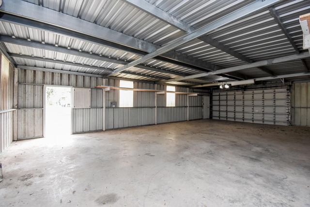 748 W Bayshore Drive, Palacios, TX 77465