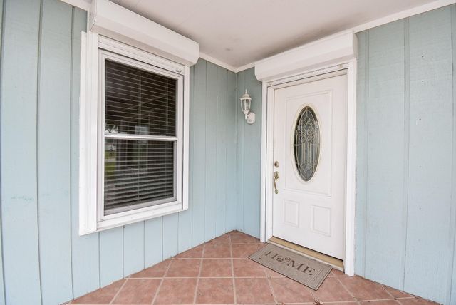 748 W Bayshore Drive, Palacios, TX 77465