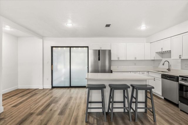 421 SW 137TH AVENUE, Ocala, FL 34481