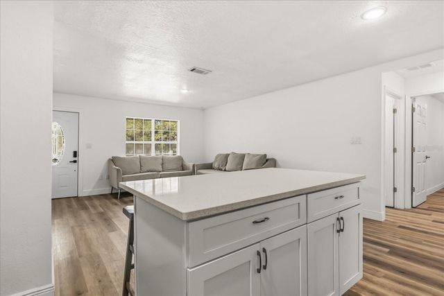 421 SW 137TH AVENUE, Ocala, FL 34481