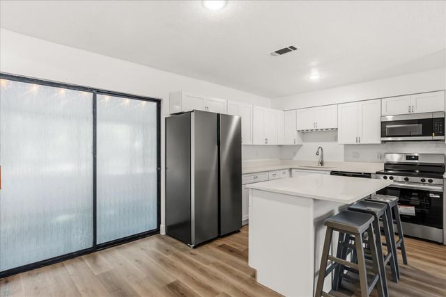 421 SW 137TH AVENUE, Ocala, FL 34481