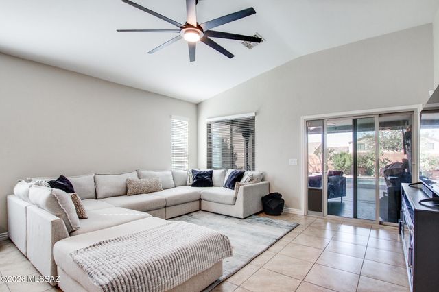 9709 N Hebden Way, Marana, AZ 85653