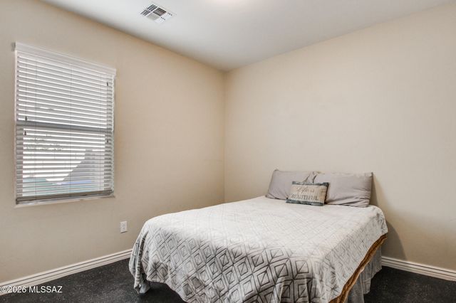 9709 N Hebden Way, Marana, AZ 85653