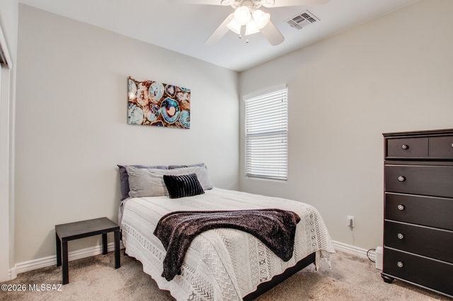 9709 N Hebden Way, Marana, AZ 85653