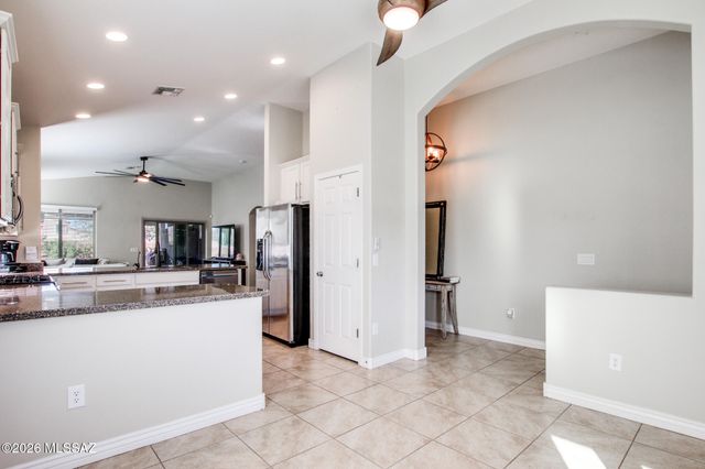 9709 N Hebden Way, Marana, AZ 85653