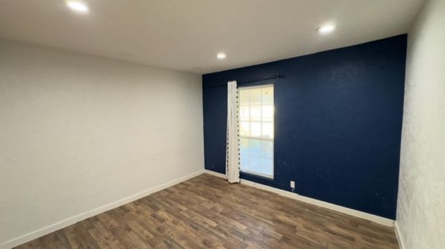 66 Hall Drive N, Montgomery, TX 77316