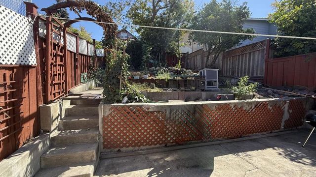 2162 45th Avenue, Oakland, CA 94601