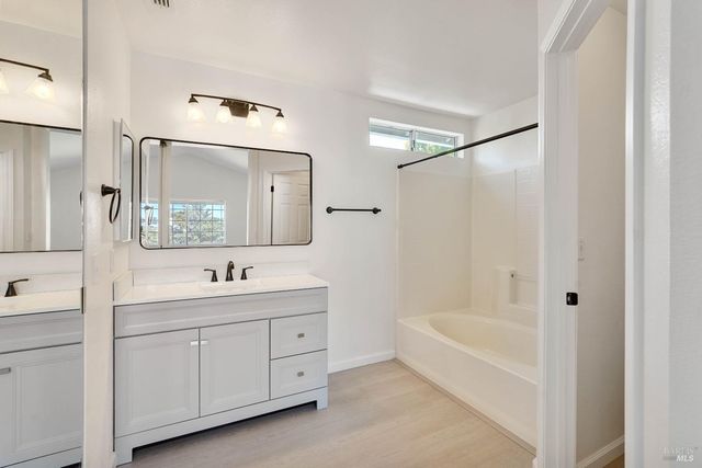 948 Shadywood Cir, Suisun City, CA 94585