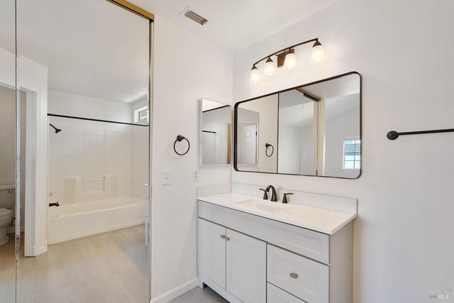 948 Shadywood Cir, Suisun City, CA 94585
