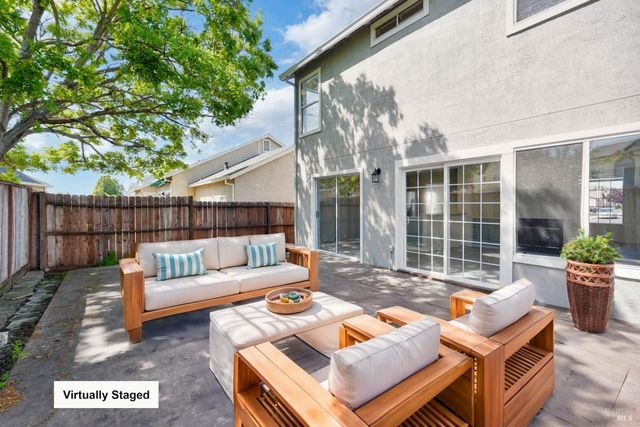 948 Shadywood Cir, Suisun City, CA 94585