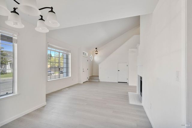 948 Shadywood Cir, Suisun City, CA 94585