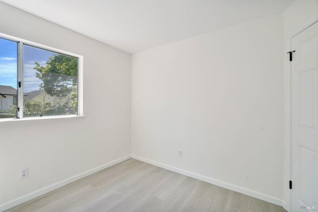 948 Shadywood Cir, Suisun City, CA 94585