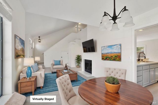 948 Shadywood Cir, Suisun City, CA 94585